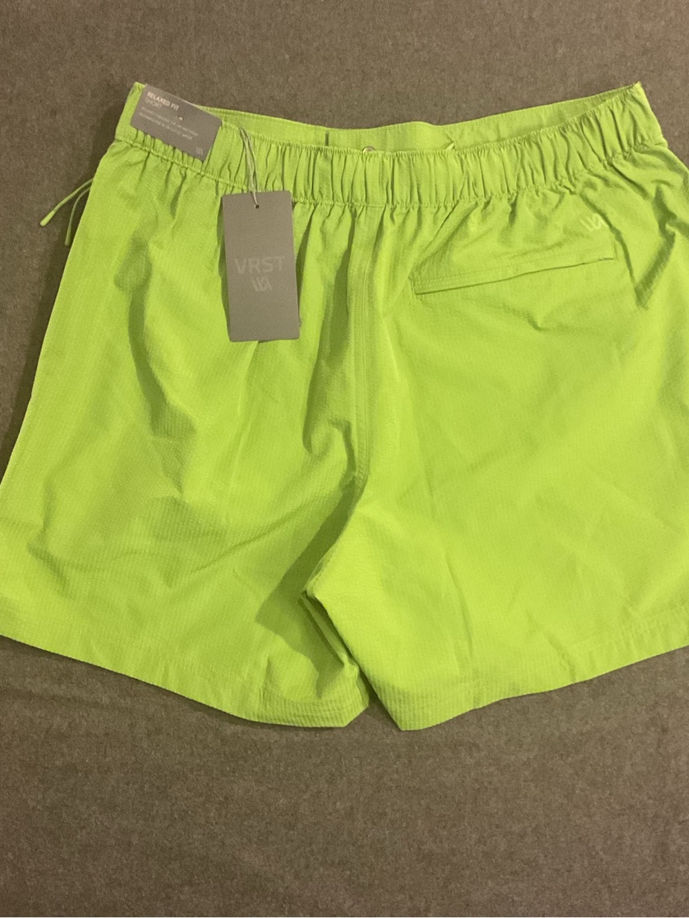 NWT VRST Men's Neon Green Athletic Shorts - Lightweight Performance M - Picture 3 of 11